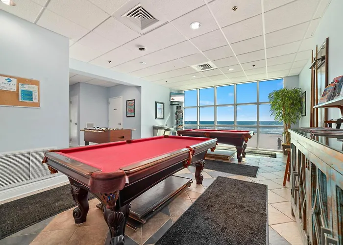 Holiday home Crystal Shores West 204
